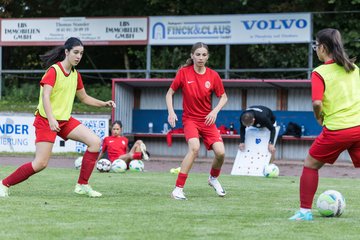Bild 74 - wCJ VfL Pinneberg - Eimsbuetteler TV : Ergebnis: 0:5